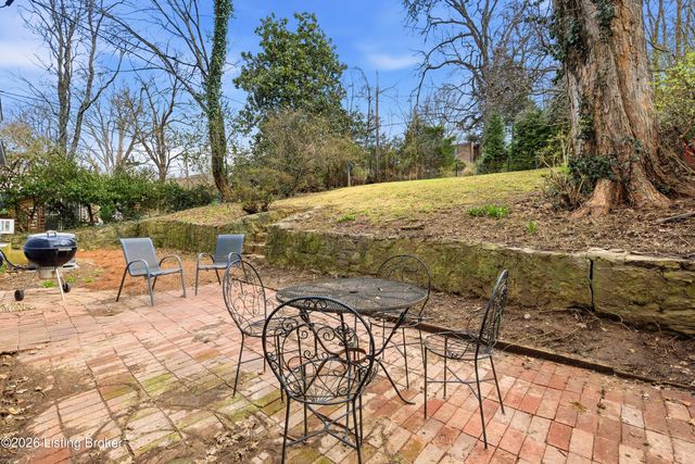 1840 Trevilian Way, Louisville, KY 40205