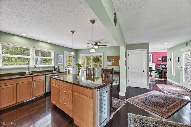 2839 Gates Court, Broadview Heights, OH 44147