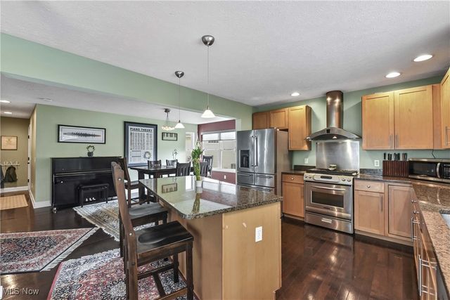 2839 Gates Court, Broadview Heights, OH 44147