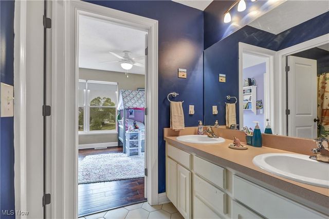 2839 Gates Court, Broadview Heights, OH 44147