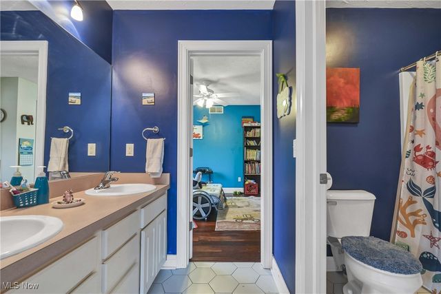 2839 Gates Court, Broadview Heights, OH 44147