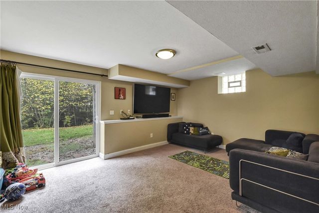 2839 Gates Court, Broadview Heights, OH 44147