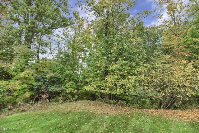 2839 Gates Court, Broadview Heights, OH 44147