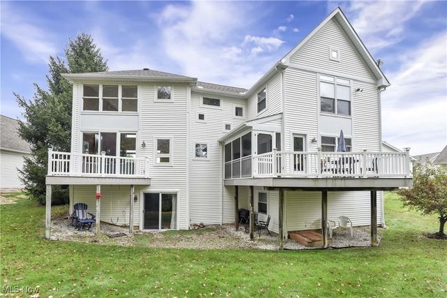 2839 Gates Court, Broadview Heights, OH 44147