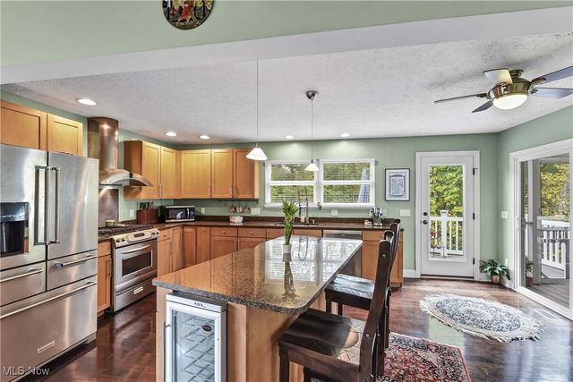 2839 Gates Court, Broadview Heights, OH 44147