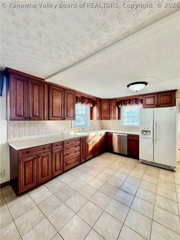 401 Hudson Street, St Albans, WV 25177