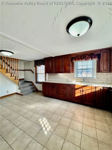 401 Hudson Street, St Albans, WV 25177