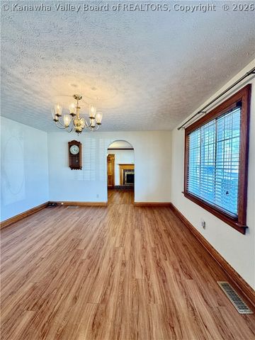 401 Hudson Street, St Albans, WV 25177