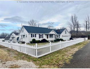 401 Hudson Street, St Albans, WV 25177