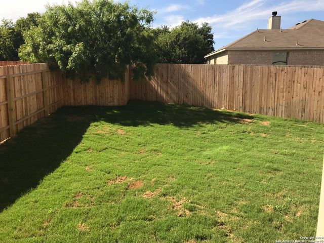 1810 Strawberry Fld, New Braunfels, TX 78130