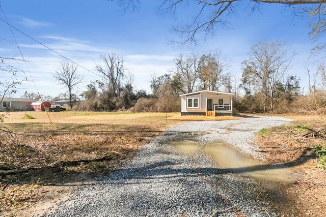 5704 S County Road 49, Slocomb, AL 36375