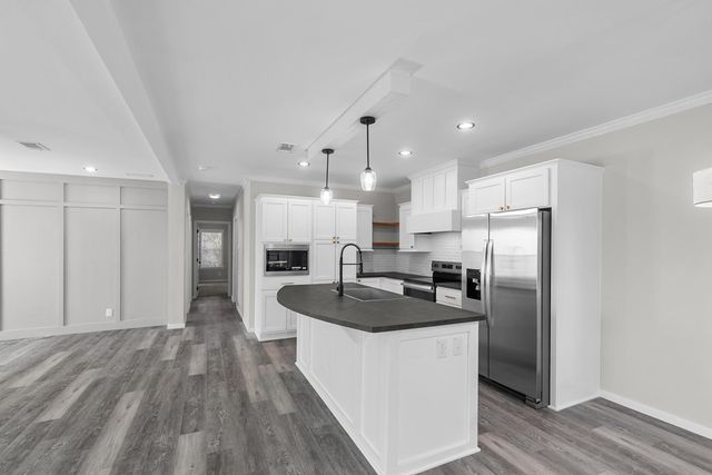 5704 S County Road 49, Slocomb, AL 36375