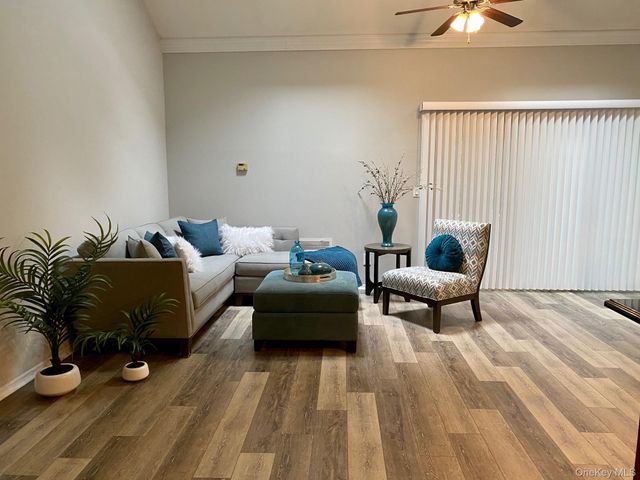 166 Horizon View Drive 166, Farmingville, NY 11738