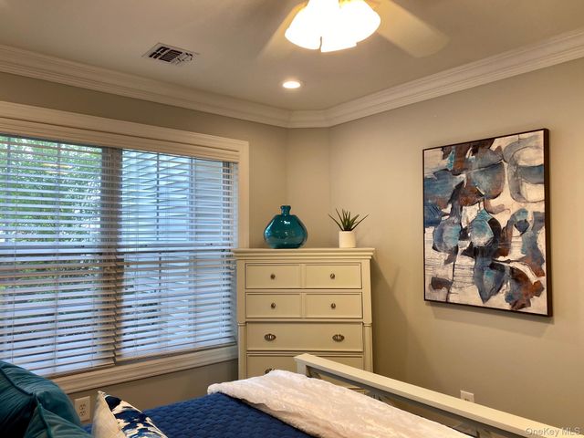 166 Horizon View Drive 166, Farmingville, NY 11738