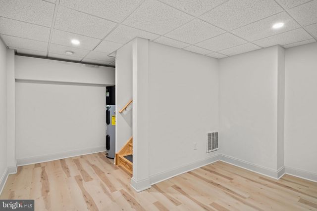 144 JAMESTOWN AVE, Philadelphia, PA 19127