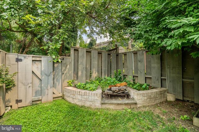 144 JAMESTOWN AVE, Philadelphia, PA 19127