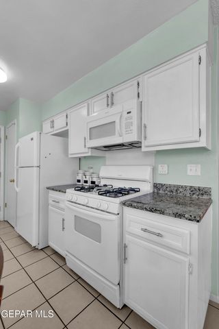 10716 HITCHCOCK Avenue, El Paso, TX 79935