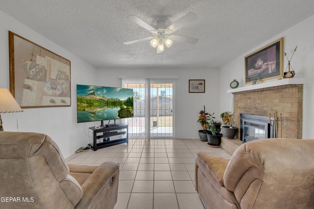 10716 HITCHCOCK Avenue, El Paso, TX 79935