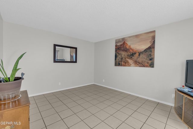 10716 HITCHCOCK Avenue, El Paso, TX 79935