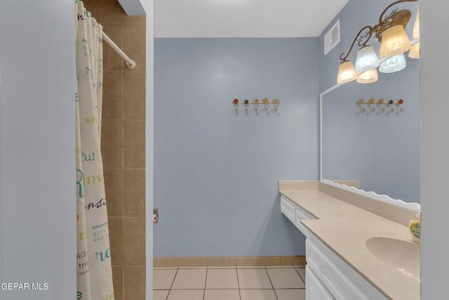 10716 HITCHCOCK Avenue, El Paso, TX 79935