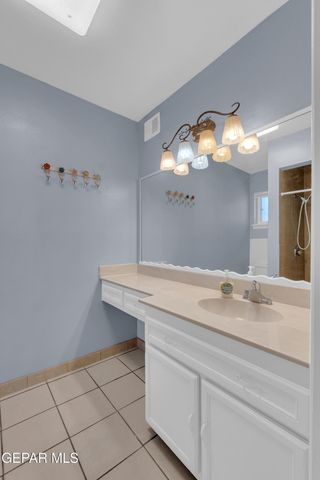 10716 HITCHCOCK Avenue, El Paso, TX 79935