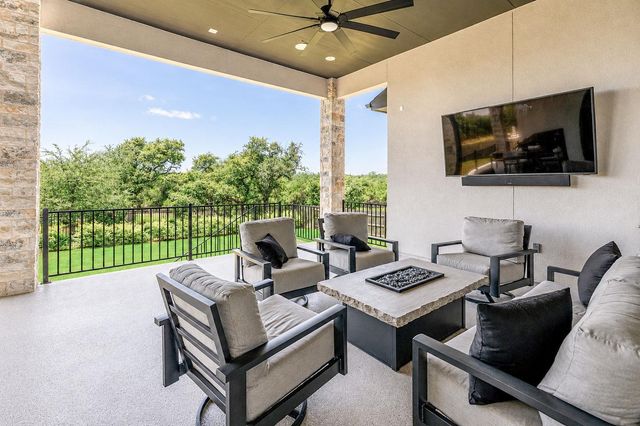 638 Bridge Water LOOP, Dripping Springs, TX 78620