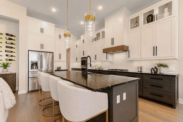 638 Bridge Water LOOP, Dripping Springs, TX 78620