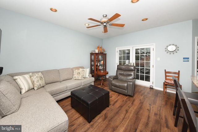 2053 CHRISTINA, Langhorne, PA 19053