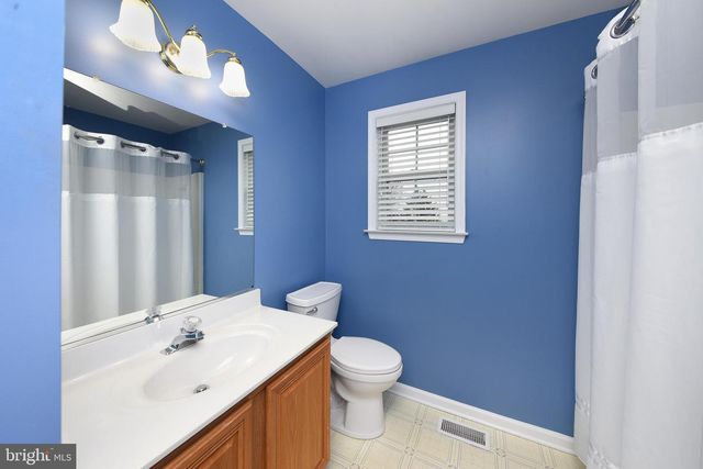 2053 CHRISTINA, Langhorne, PA 19053