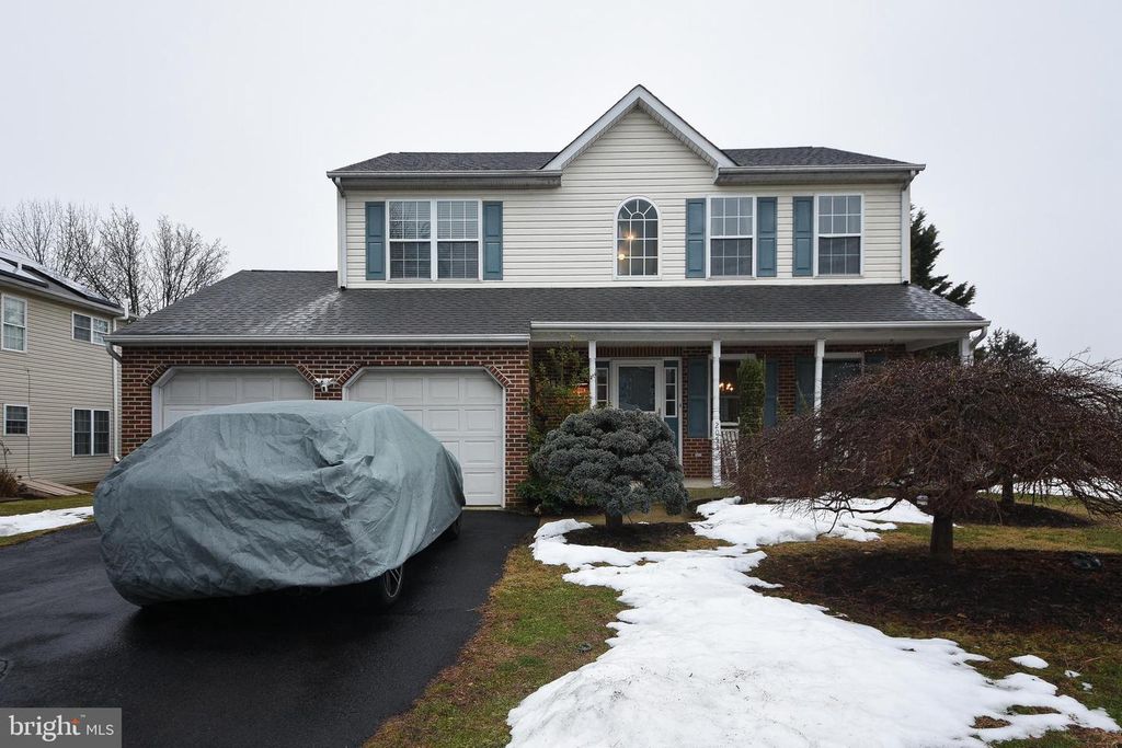 Image 2 of property listing at 2053 CHRISTINA, Langhorne, PA 19053