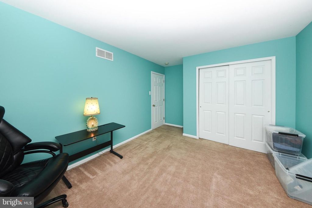 Image 32 of property listing at 2053 CHRISTINA, Langhorne, PA 19053