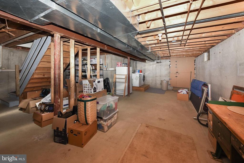 Image 35 of property listing at 2053 CHRISTINA, Langhorne, PA 19053