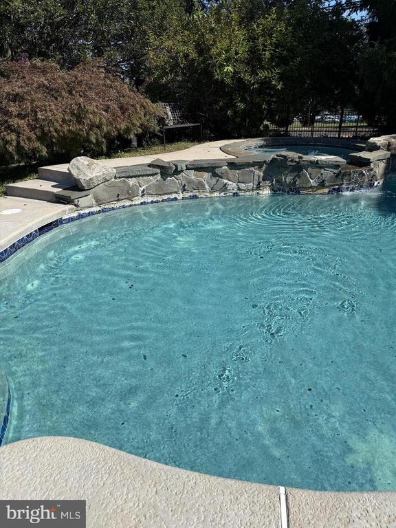 Image 55 of property listing at 2053 CHRISTINA, Langhorne, PA 19053