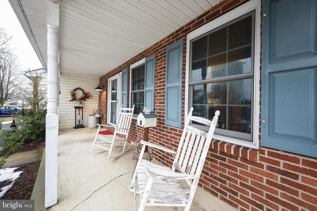 Image 6 of property listing at 2053 CHRISTINA, Langhorne, PA 19053