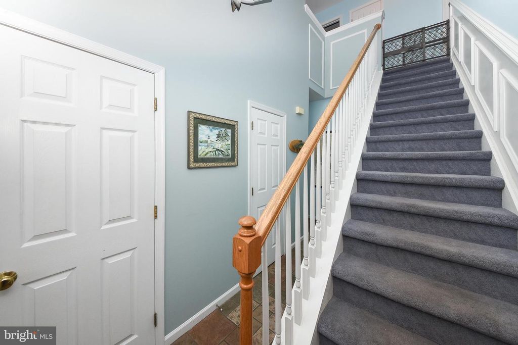 Image 7 of property listing at 2053 CHRISTINA, Langhorne, PA 19053