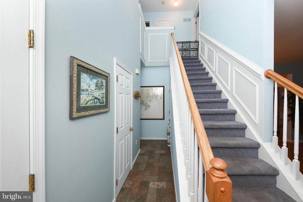 Image 8 of property listing at 2053 CHRISTINA, Langhorne, PA 19053