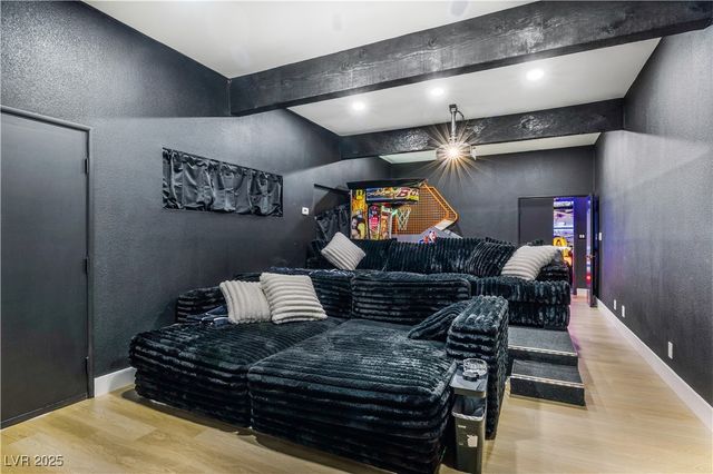 3911 Kamden Way, Las Vegas, NV 89119