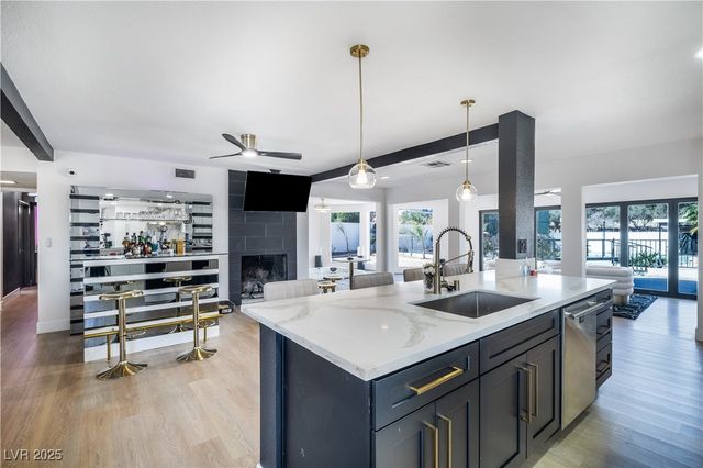 3911 Kamden Way, Las Vegas, NV 89119