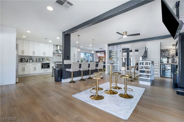 3911 Kamden Way, Las Vegas, NV 89119