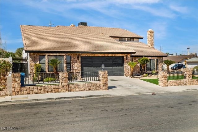 3911 Kamden Way, Las Vegas, NV 89119