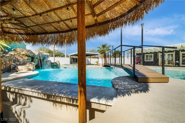 3911 Kamden Way, Las Vegas, NV 89119