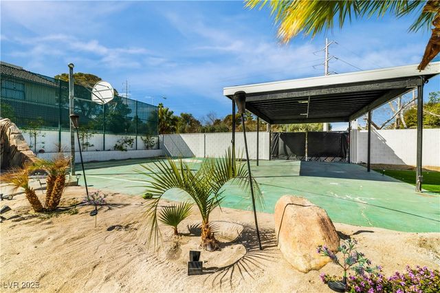 3911 Kamden Way, Las Vegas, NV 89119