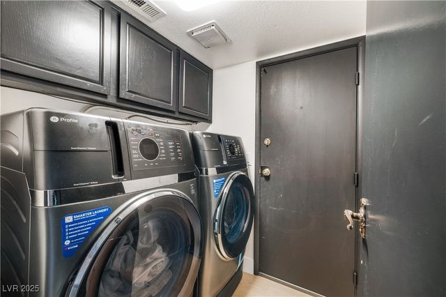 3911 Kamden Way, Las Vegas, NV 89119