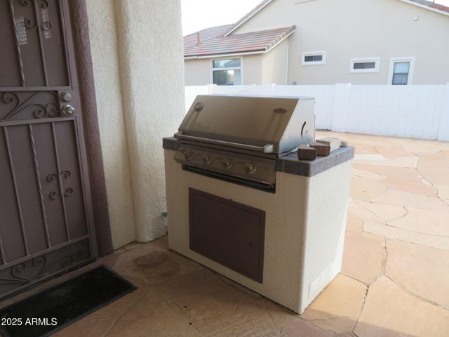 2958 GLENVIEW Drive, Sierra Vista, AZ 85650