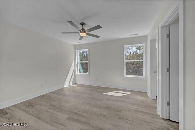 288 Charlestown Road, Southport, NC 28461