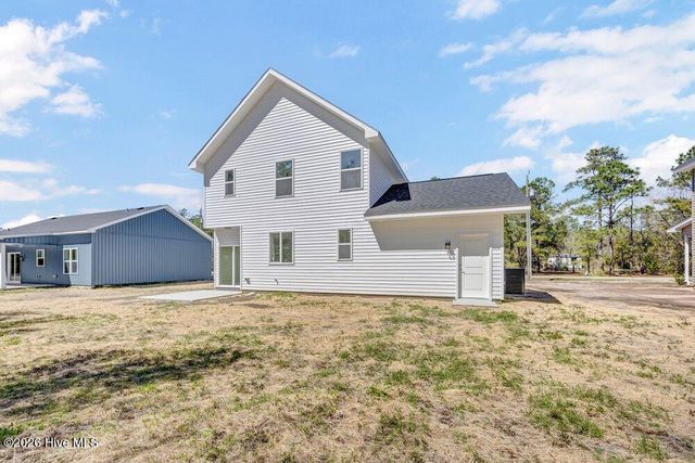 288 Charlestown Road, Southport, NC 28461