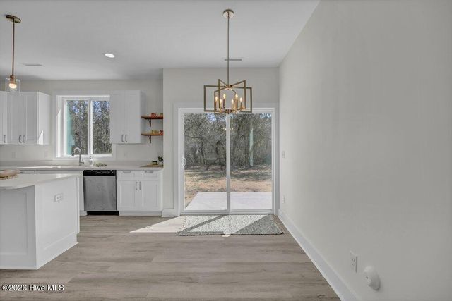 288 Charlestown Road, Southport, NC 28461