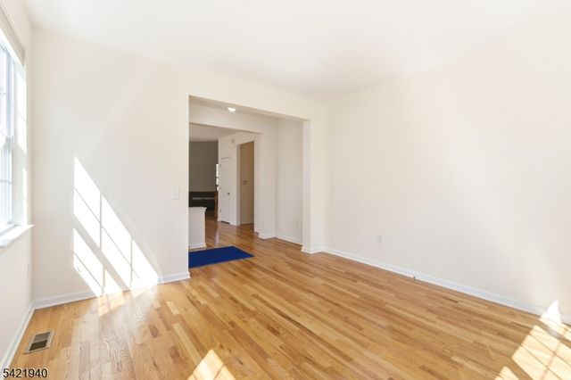 1306 Fir Ct, Franklin Twp., NJ 08873