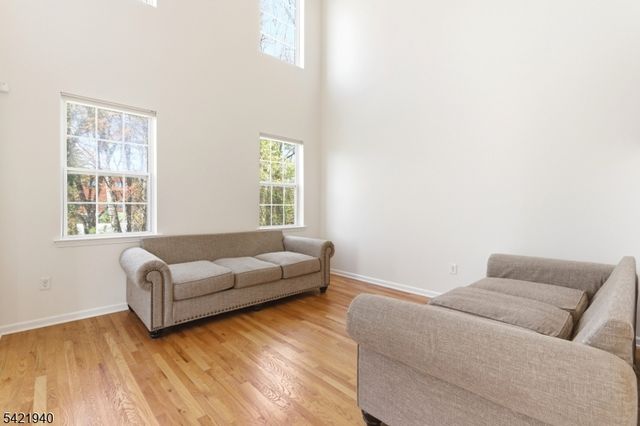 1306 Fir Ct, Franklin Twp., NJ 08873