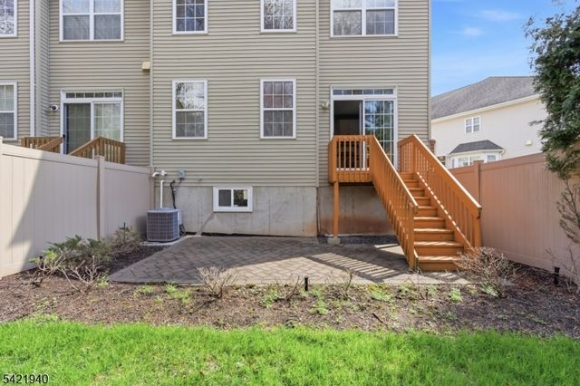 1306 Fir Ct, Franklin Twp., NJ 08873